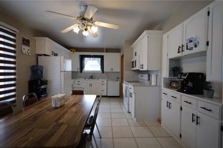 Photo 3: 212 7th Avenue NE in Altona: House for sale : MLS®# 202308246