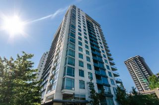 Photo 1: 1102 158 W 13TH Street in North Vancouver: Central Lonsdale Condo for sale in "VISTA PLACE" : MLS®# R2713134
