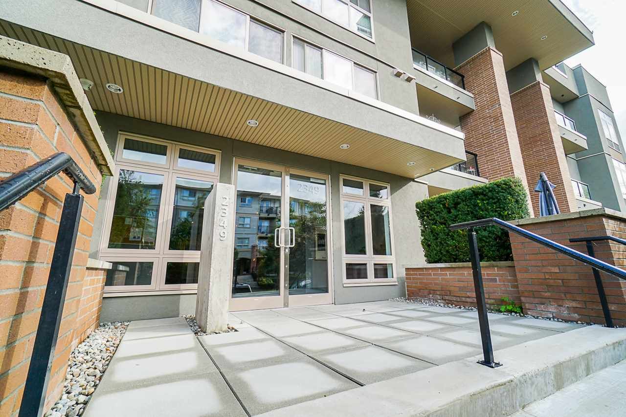 Main Photo: 210 2349 WELCHER Avenue in Port Coquitlam: Central Pt Coquitlam Condo for sale : MLS®# R2427118
