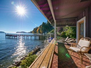 Photo 1: 808 MARINE Drive in Gibsons: Gibsons & Area House for sale in "GRANTHAM'S LANDING" (Sunshine Coast)  : MLS®# R2392475