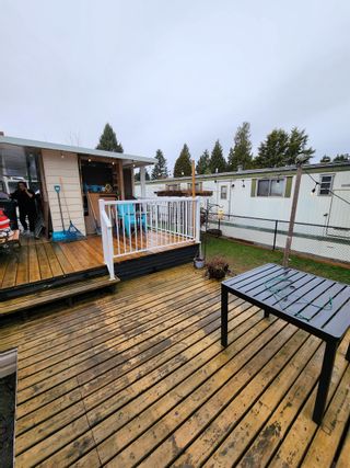 Photo 3: 165 7790 KING GEORGE Boulevard in Surrey: East Newton Manufactured Home for sale in "CRISPEN BAYS" : MLS®# R2858166