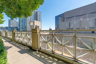 Photo 23: 113 REGIMENT Square in Vancouver: Downtown VW Townhouse for sale (Vancouver West)  : MLS®# R2717208
