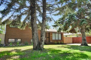Photo 1: 1719 Grant Drive in Regina: Whitmore Park Residential for sale : MLS®# SK941176