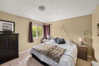 Photo 14: 477 Sturdee St in Esquimalt: Es Saxe Point Half Duplex for sale : MLS®# 902823