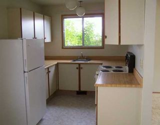 Photo 4:  in CALGARY: Castleridge Residential Detached Single Family for sale (Calgary)  : MLS®# C3187585