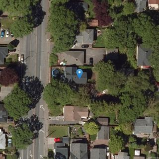 Photo 32: 1705 Emerson St in Victoria: Vi Jubilee Half Duplex for sale : MLS®# 904476