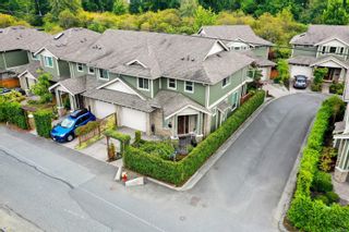 Photo 2: 1643 Fuller St in Nanaimo: Na Central Nanaimo Row/Townhouse for sale : MLS®# 886331