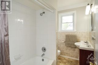 Photo 7: 4 MARY STREET in Perth: Multi-family for sale : MLS®# 1370587