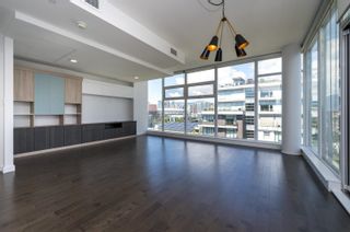 Photo 4: 1404 38 W 1ST Avenue in Vancouver: False Creek Condo for sale in "THE ONE" (Vancouver West)  : MLS®# R2691688