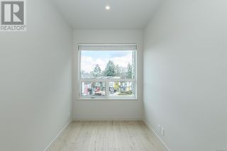 Photo 18: 301 947 Whirlaway Cres in Langford: House for sale : MLS®# 956783