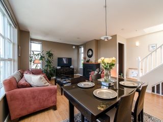 Photo 4: 209 685 W 7 AVENUE in Vancouver: Fairview VW Townhouse for sale (Vancouver West)  : MLS®# R2161336