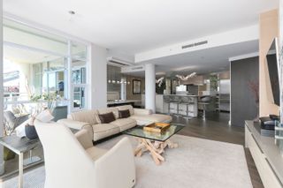Photo 5: 302 628 KINGHORNE Mews in Vancouver: Yaletown Condo for sale in "SILVER SEA" (Vancouver West)  : MLS®# R2714208