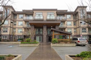 Photo 2: 302 30515 CARDINAL Avenue in Abbotsford: Abbotsford West Condo for sale in "Tamarind Westside" : MLS®# R2651892