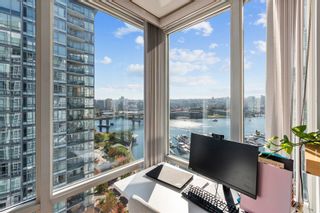 Photo 5: 1801 1077 MARINASIDE Crescent in Vancouver: Yaletown Condo for sale (Vancouver West)  : MLS®# R2858301