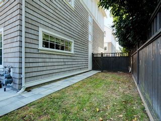 Photo 25: 7 2638 Shelbourne St in Victoria: Vi Oaklands Row/Townhouse for sale : MLS®# 937829