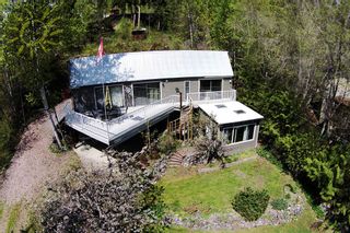 Photo 2: 6473 Squilax Anglemont Highway: Magna Bay House for sale (North Shuswap)  : MLS®# 10081849