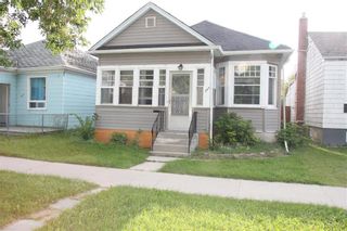 Photo 1: 245 Inglewood Street in Winnipeg: St James Residential for sale (5E)  : MLS®# 202222391