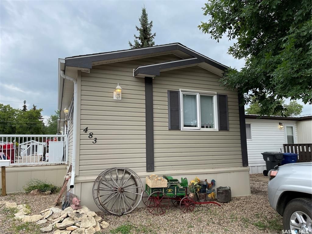 Main Photo: 483 32nd Street in Battleford: Residential for sale : MLS®# SK938112