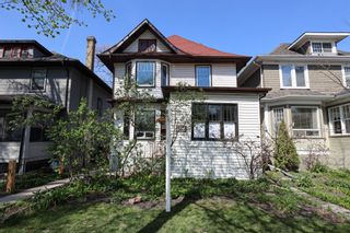 Main Photo: 110 Lipton in Winnipeg: Wolseley Single Family Detached for sale (5B)  : MLS®# 202111593