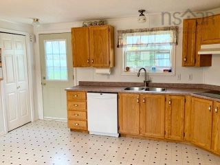 Photo 8: 27 Rosewood Drive in Amherst: 101-Amherst,Brookdale,Warren Residential for sale (Northern Region)  : MLS®# 202126586