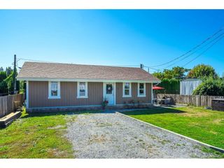 Photo 1: 7 9010 SHOOK Road in Mission: Hatzic Manufactured Home for sale in "LITTLE BEACH" : MLS®# R2614436