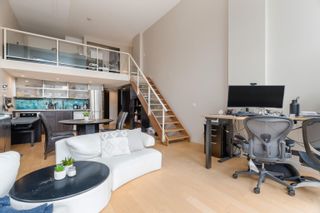 Photo 2: 405 933 SEYMOUR Street in Vancouver: Downtown VW Condo for sale in "The Spot" (Vancouver West)  : MLS®# R2694649