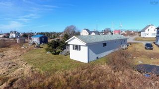 Photo 3: 2588 Main Street in Clark's Harbour: 407-Shelburne County Residential for sale (South Shore)  : MLS®# 202304504