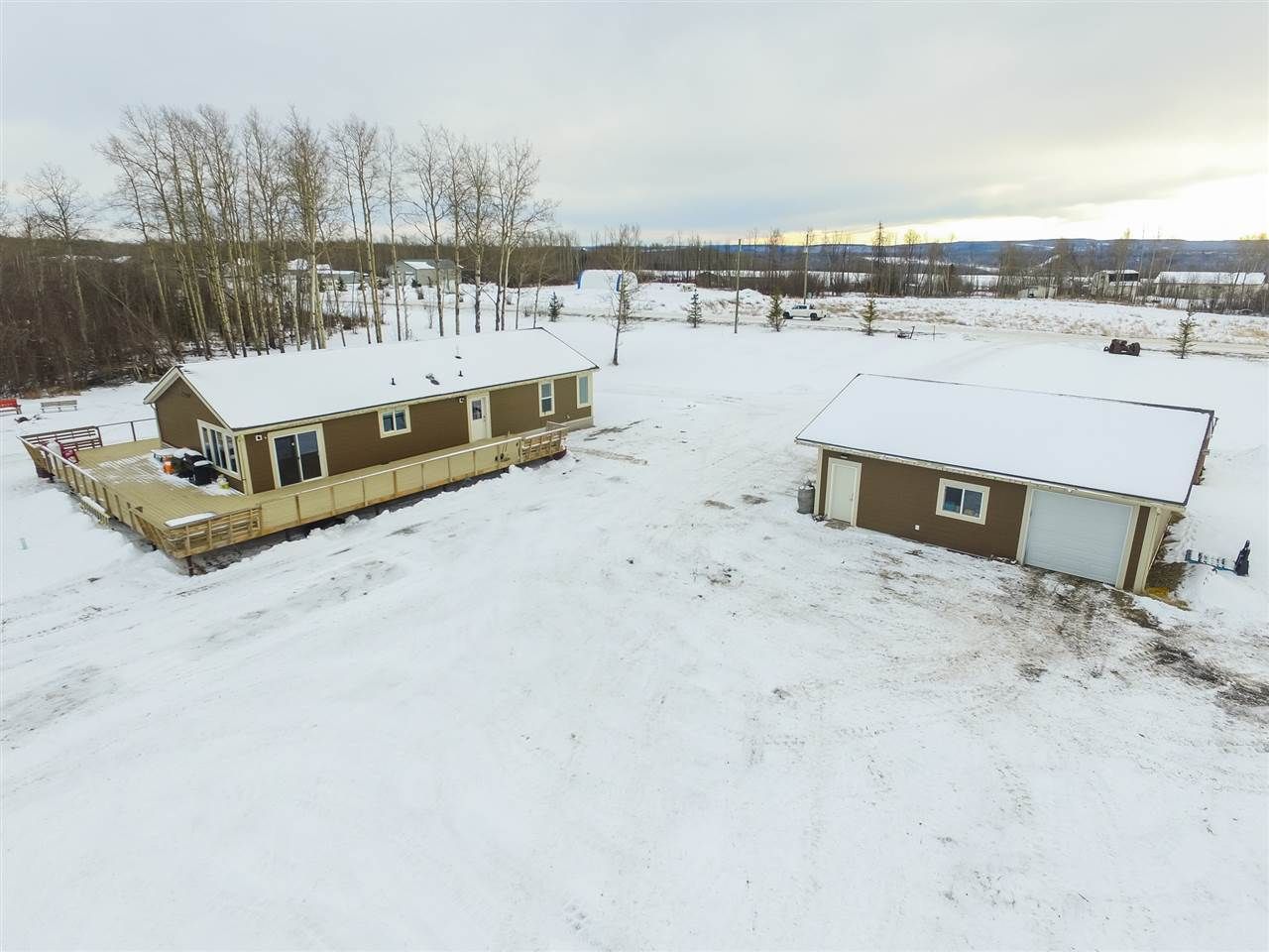 Main Photo: 11554 WILTSE Drive in Fort St. John: Fort St. John - Rural W 100th Manufactured Home for sale in "WILTSE SUBDIVISION" (Fort St. John (Zone 60))  : MLS®# R2528575