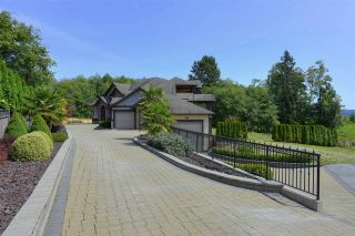 Photo 20: 12968 SOUTHRIDGE Drive in Surrey: Panorama Ridge House for sale : MLS®# R2434272