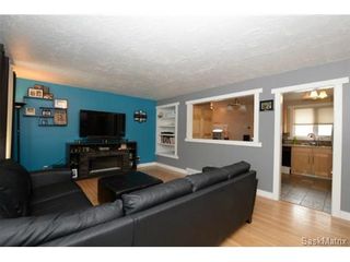 Photo 9: 3307 AVONHURST Drive in Regina: Coronation Park Single Family Dwelling for sale (Regina Area 03)  : MLS®# 528624