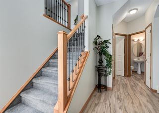 Photo 12: 2 Royal Birch Heights NW in Calgary: Royal Oak Detached for sale : MLS®# A2019295