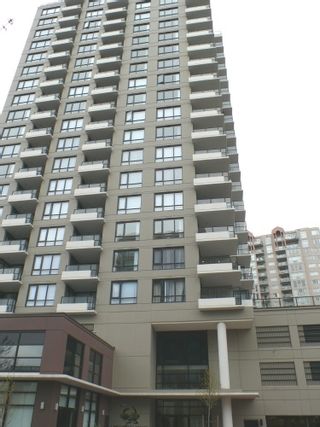 Photo 1: 1004 1 RENAISSANCE Square in New_Westminster: Quay Condo for sale in "THE Q" (New Westminster)  : MLS®# V761369