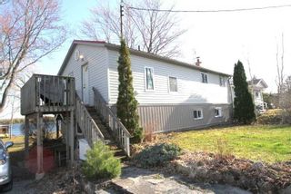 Photo 2: 271 Mcguire Bch Road in Kawartha Lakes: Rural Carden House (2-Storey) for sale : MLS®# X5581840