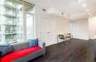 Photo 5: 1003 88 W 1ST Avenue in Vancouver: False Creek Condo for sale in "THE ONE" (Vancouver West)  : MLS®# R2733880