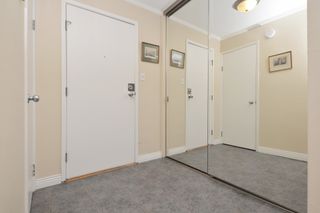 Photo 3: 401 2165 W 40TH Avenue in Vancouver: Kerrisdale Condo for sale in "THE VERONICA" (Vancouver West)  : MLS®# R2117072