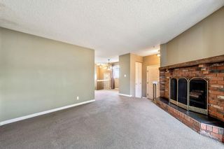 Photo 5: 363 Woodridge Place SW in Calgary: Woodlands Detached for sale : MLS®# A2009578