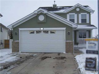 Photo 1: 16 WILLOWBROOK Bay NW: Airdrie Residential Detached Single Family for sale : MLS®# C3543970