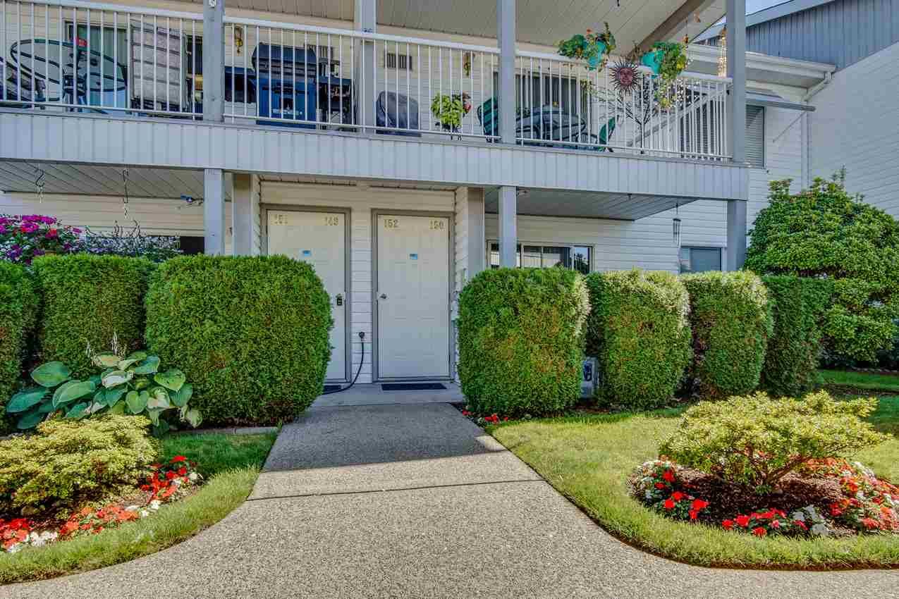 Main Photo: 152 32691 GARIBALDI Drive in Abbotsford: Abbotsford West Townhouse for sale in "CARRIAGE LANE" : MLS®# R2495464