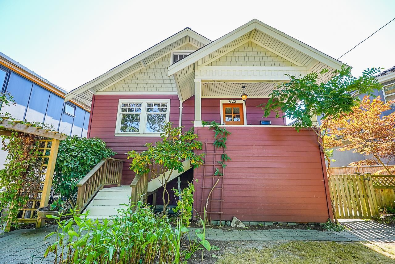 Main Photo: 822 E 21ST Avenue in Vancouver: Fraser VE House for sale (Vancouver East)  : MLS®# R2725298