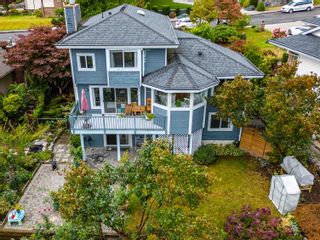 Photo 10: 614 CLEARWATER Way in Coquitlam: Coquitlam East House for sale in "Coquitlam East" : MLS®# R2747226