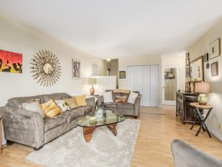 Photo 3: 1236 PREMIER Street in NORTH VANC: Lynnmour Townhouse for sale in "LYNNMOUR VILLAGE" (North Vancouver)  : MLS®# R2006636