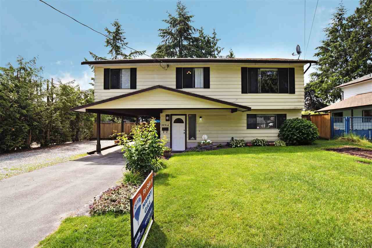 Main Photo: 32314 14TH Avenue in Mission: Mission BC House for sale : MLS®# R2073264