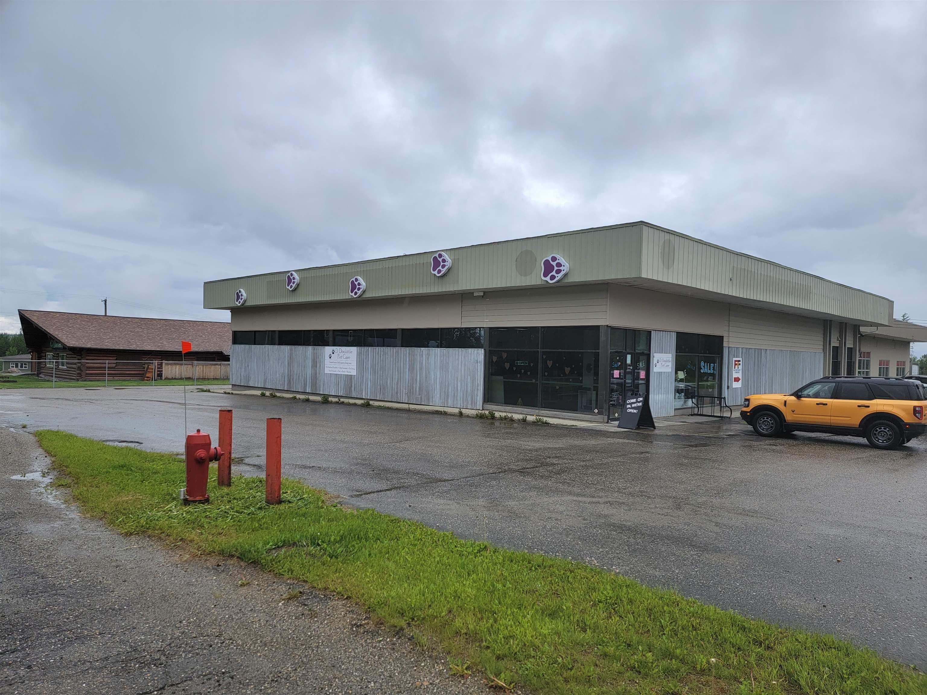 Main Photo: 100 MACKENZIE Boulevard in Mackenzie: Mackenzie -Town Industrial for lease : MLS®# C8057528