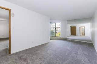 Photo 15: 3202 33 CHESTERFIELD Place in North Vancouver: Lower Lonsdale Condo for sale in "Harbour View Park" : MLS®# R2365338