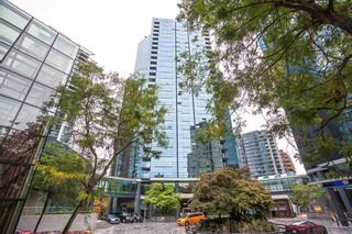 Photo 16: 804 1050 BURRARD Street in Vancouver: Downtown VW Condo for sale in "WALL CENTRE" (Vancouver West)  : MLS®# R2309129
