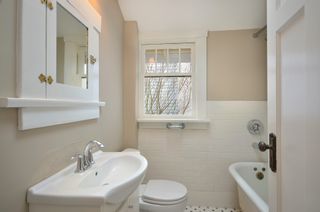 Photo 6: 442 E 15TH Avenue in Vancouver: Mount Pleasant VE House for sale (Vancouver East)  : MLS®# V940109