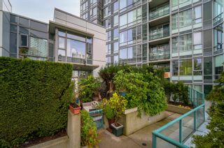 Photo 31: 3F 1067 MARINASIDE Crescent in Vancouver: Yaletown Townhouse for sale in "Quaywest" (Vancouver West)  : MLS®# R2682507