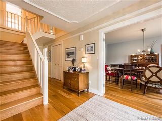 Photo 4: 2449 Sutton Rd in VICTORIA: SE Arbutus House for sale (Saanich East)  : MLS®# 727173