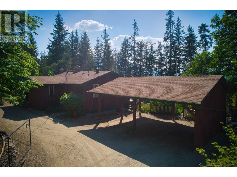 FEATURED LISTING: 1417 Vella Road Tappen