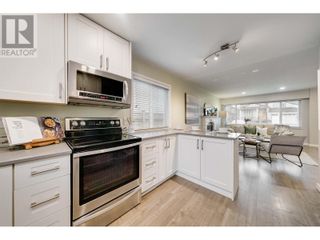 Main Photo: 1783 DORSET AVENUE in Port Coquitlam: House for sale : MLS®# R2858284